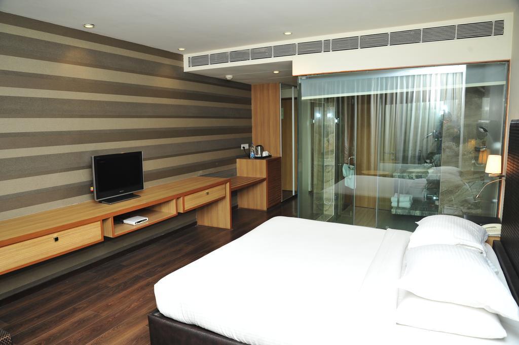 The Grand Bhagwati Hotel Ahmedabad Exterior photo